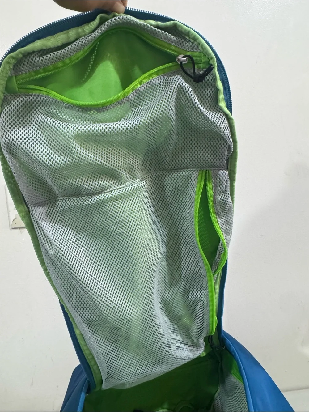 OSPREY Teal Blue Rolling Travel Pack